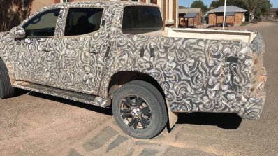 2018 Mitsubishi Triton (facelift) left side spy shot