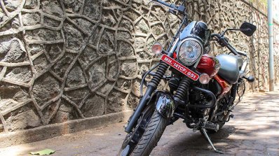 Bajaj Avenger 180 Street test ride review front