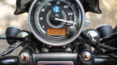 Bajaj Avenger 180 Street test ride review instrument cluster sweep