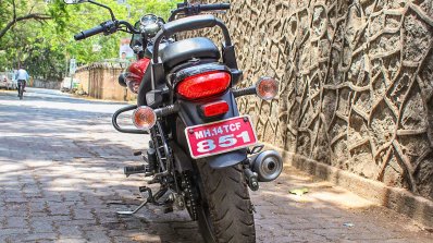 Bajaj Avenger 180 Street test ride review rear