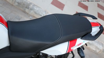 Tvs Apache Rtr 160 White Race Edition In 10 Images