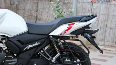 Tvs Apache Rtr 160 White Race Edition In 10 Images