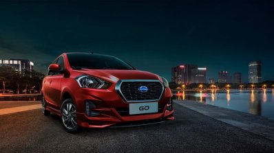 2018 Datsun GO (facelift) front three quarters right side