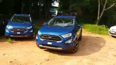 2018 Ford EcoSport Signature front three quarters dynamic
