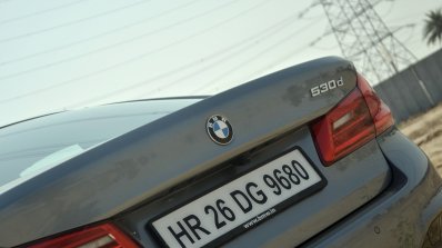 BMW 5-Series 530d review badge