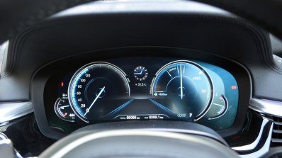 BMW 5-Series 530d review dials