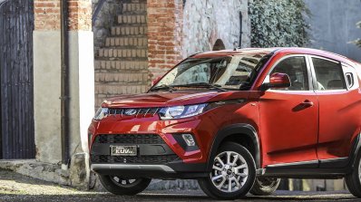 Mahindra KUV100 Italian-spec front three quarters