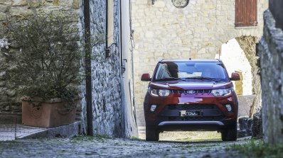 Mahindra KUV100 Italian-spec front
