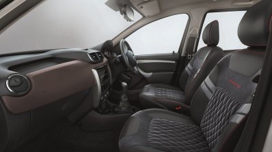Nissan Terrano Interior