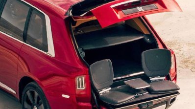 Rolls-Royce Cullinan rear three quarters Viewing Suite leaked image