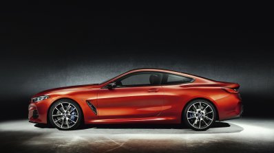 2018 BMW 8 Series Coupe with optional carbon package profile