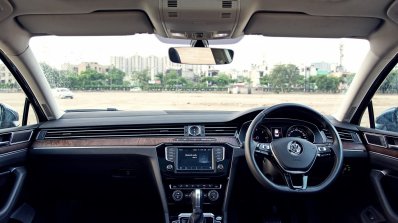VW Passat review dashboard