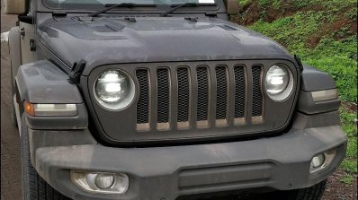 2-door 2019 Jeep Wrangler front three quarters spy shot India