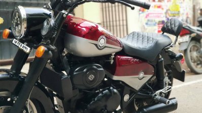 Royal Enfield Classic 350 modified front left quarter