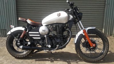 Royal Enfield Thunderbird bobber Nirankush by Dochaki Customs folding pillion seat