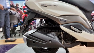 Suzuki Burgman Street spied at showroom exhaust