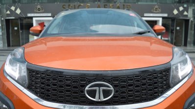 Tata Nexon AMT grille