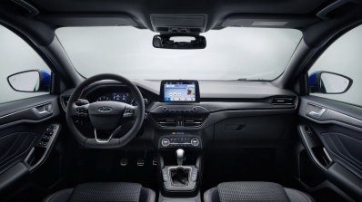 2018 Ford Focus interior dashboard