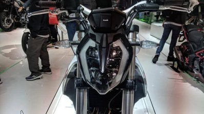 Benelli TNT 302S front