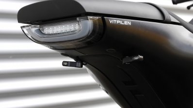 husqvarna vitpilen 401 custom ergonomic kit mini indicators