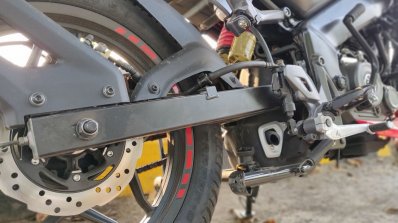 Bajaj Pulsar Ns160 Review Rear Disc And Under Bell