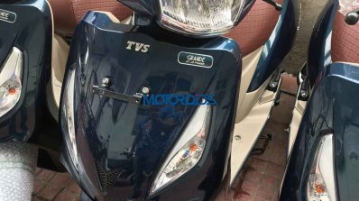 Tvs Jupiter Grande Edition Spied Front Close Up