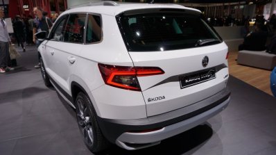 Skoda Karoq Scout Iab Photos Left Rear Quarter 1