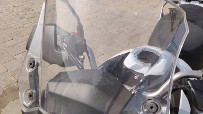 Suzuki V Strom 650 Xt Details Windscreen 2