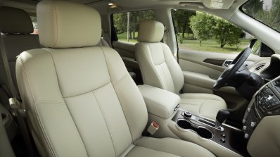 2019 Nissan Pathfinder Front Seats