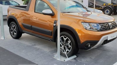 2018 Dacia Duster Pickup Front Three Quarters
