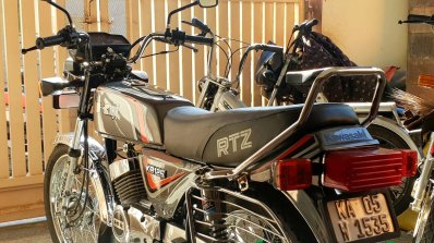 Kawasaki Bajaj 125 Rtz Restored By Vivek Left Rear