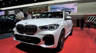 2019 Bmw X5 Front Quarter At 2018 Paris Auto Show