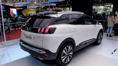 ピッピ POV Review - Peugeot 3008 HYbrid4 GT Pack - YouTube