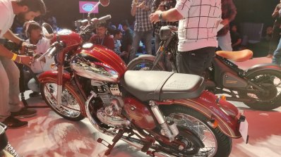 Jawa 300 Left Profile