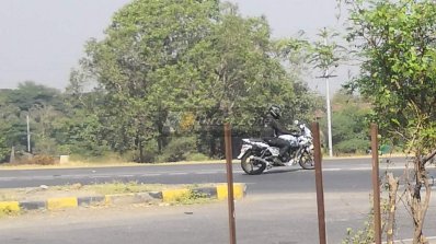 Bajaj Pulsar 220 Abs Spied 1