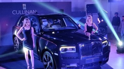 Rolls Royce Cullinan India Front Three Quarters 2