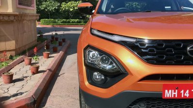 Tata Harrier Test Drive Review Image Front Half 1