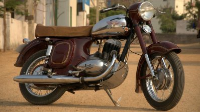 Jawa 250 Restored Right Side Profile