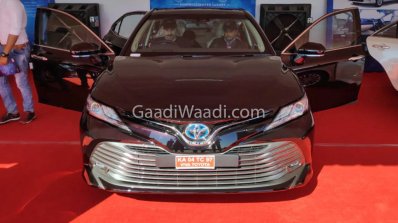 Indian Spec 2019 Toyota Camry Hybrid Front