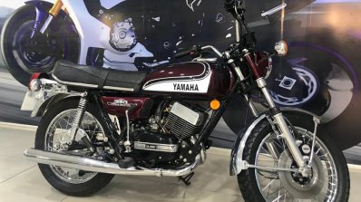 All Four Yamaha Rd350s From This Iab Reader S Garage Look Impeccable