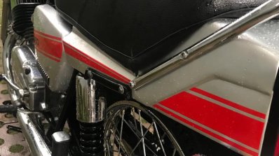 1987 Yezdi 350 Twin By R Deena Seat