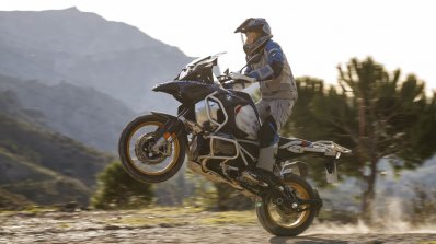 Bmw R 1250 Gs Adventure Action Shots 2