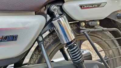 Tvs Radeon Road Test Review Detail Shots Rear Shoc