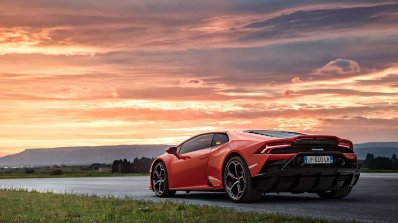 Lamborghini Huracan Evo Images Rear Three Quarters