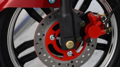 Avan Xero Plus Launched In India Disc Brake Red