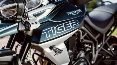 Triumph Tiger 800 Xca Launched In India Press Imag