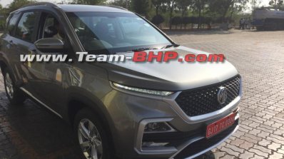 Mg Hector Front Three Quarters Image Metallic Silv