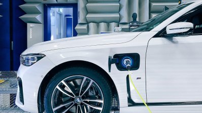 Bmw 7 Series 745e Plug In Hybrid Charging