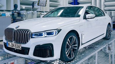 Bmw 7 Series 745e Plug In Hybrid Front Three Quart