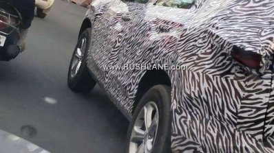Tata Harrier Buzzard Spied India Toyota Innova 3